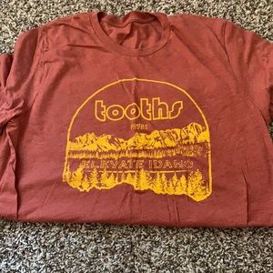Short sleeve tshirt -need gone by May 1st